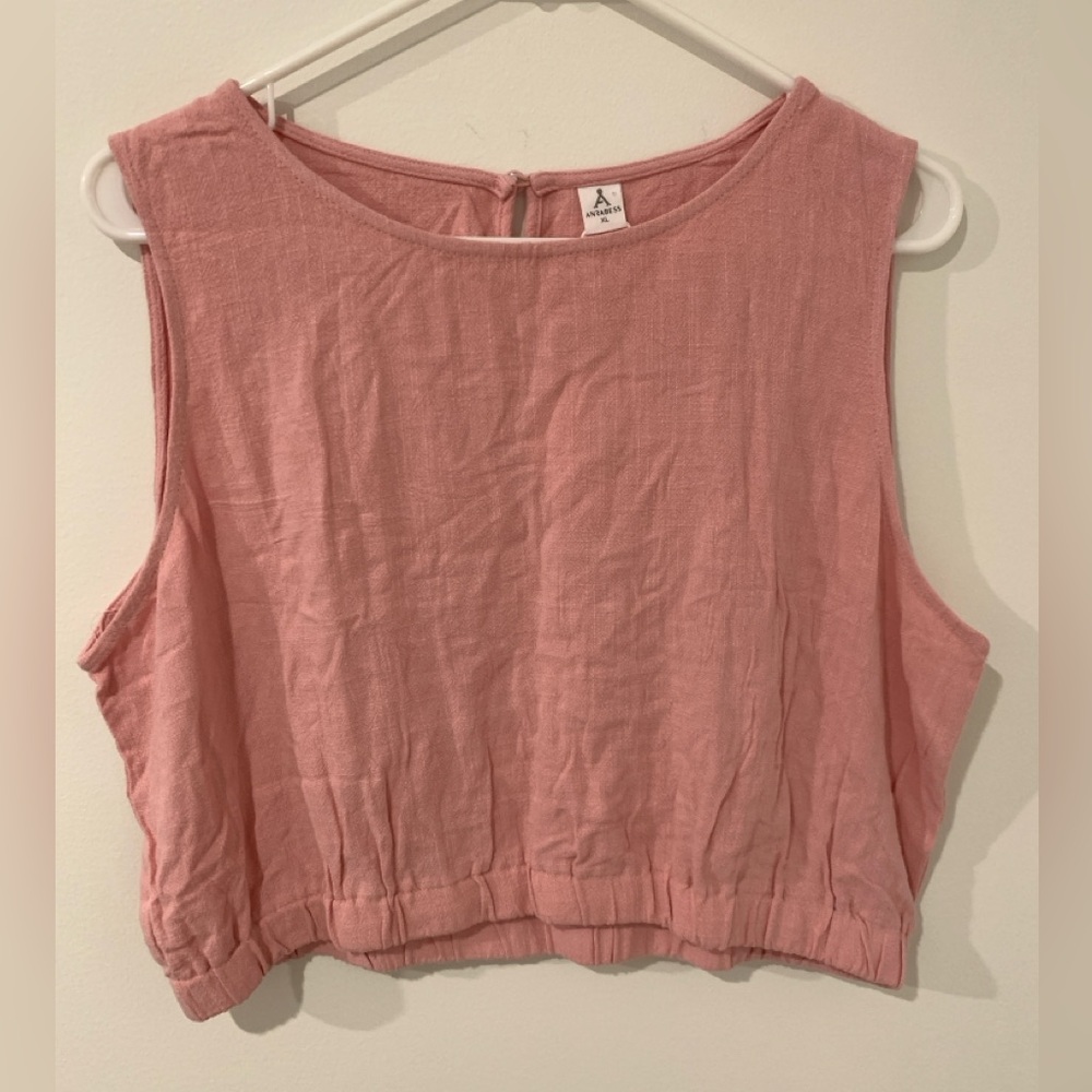 NWT Anrabess pink crop top